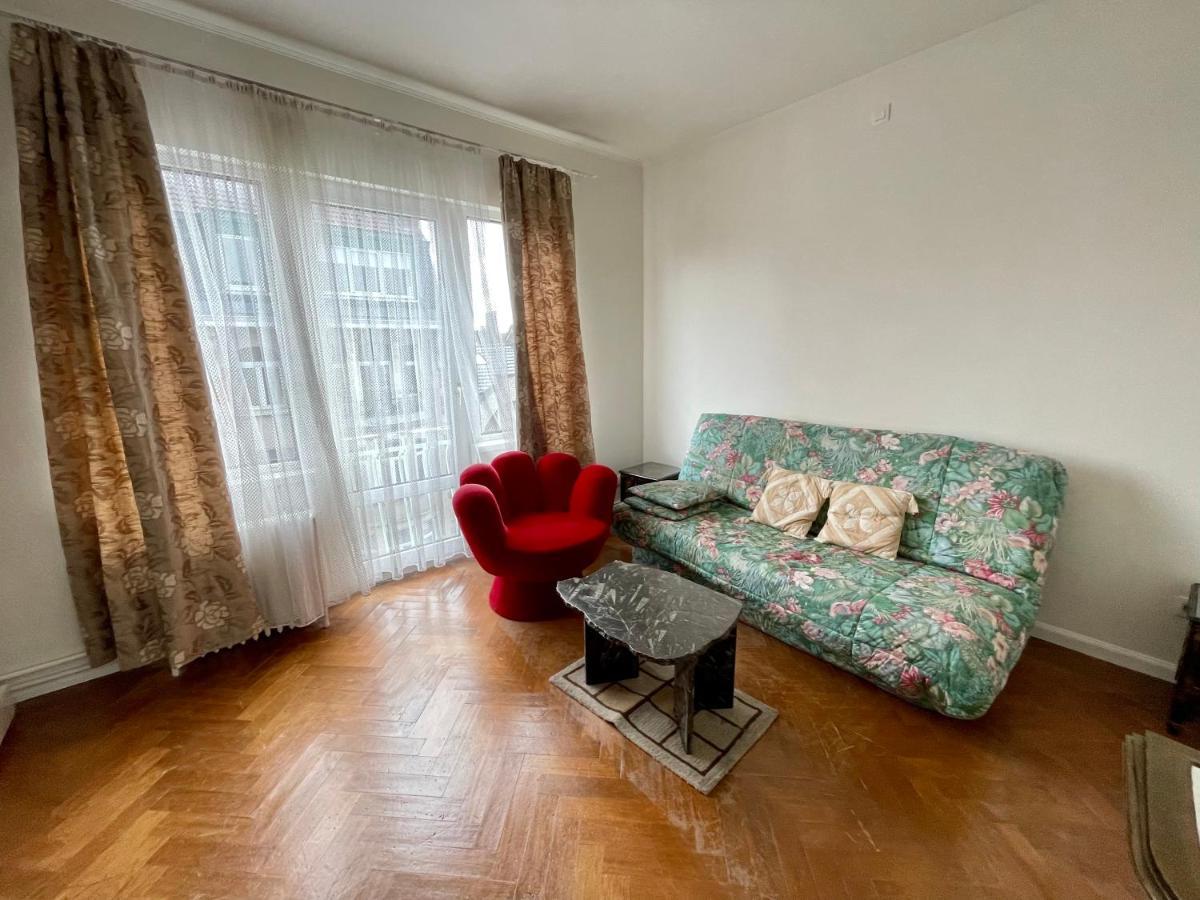 Superbe Appartement Duplex Avec Jacuzzi Brüssel Exterior foto